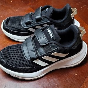 Kids adidas shoes size 1